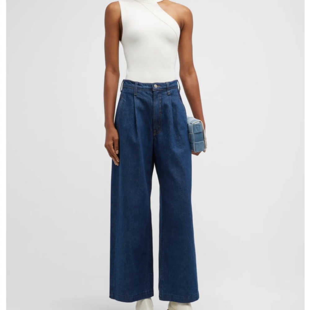NWT $248 MOTHER The High Waist Pleated Push Pop Nerdy Jeans in size 30!